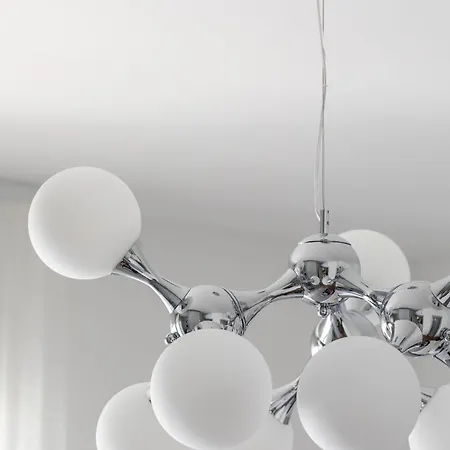 Karla 아파트 스플리트