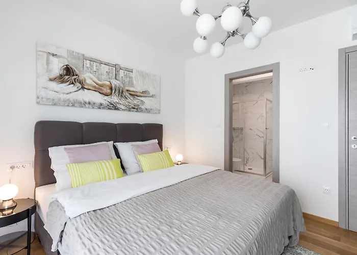 Karla Lägenhet Split